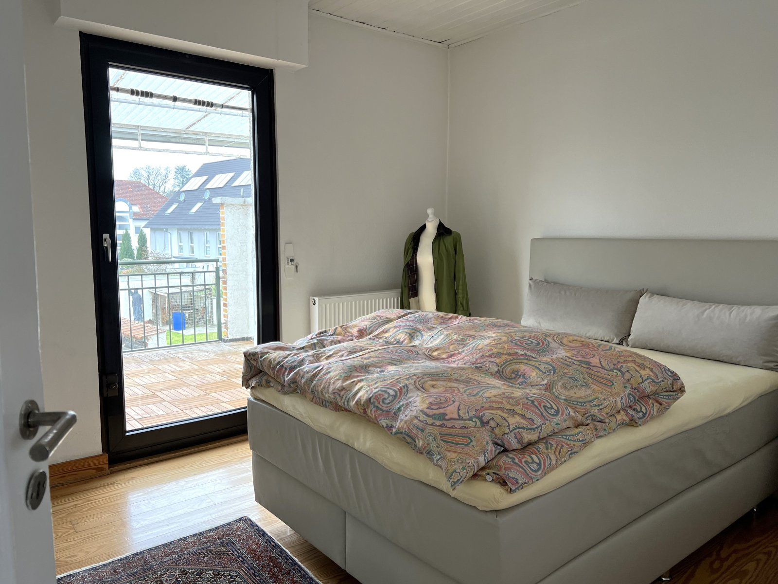 Schlafzimmer mit Balkon